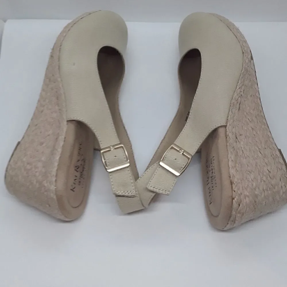 Kim Rogers Duann Espadrille Wedge Ultra Comfort Sandals Size 9,5 Great Condition
